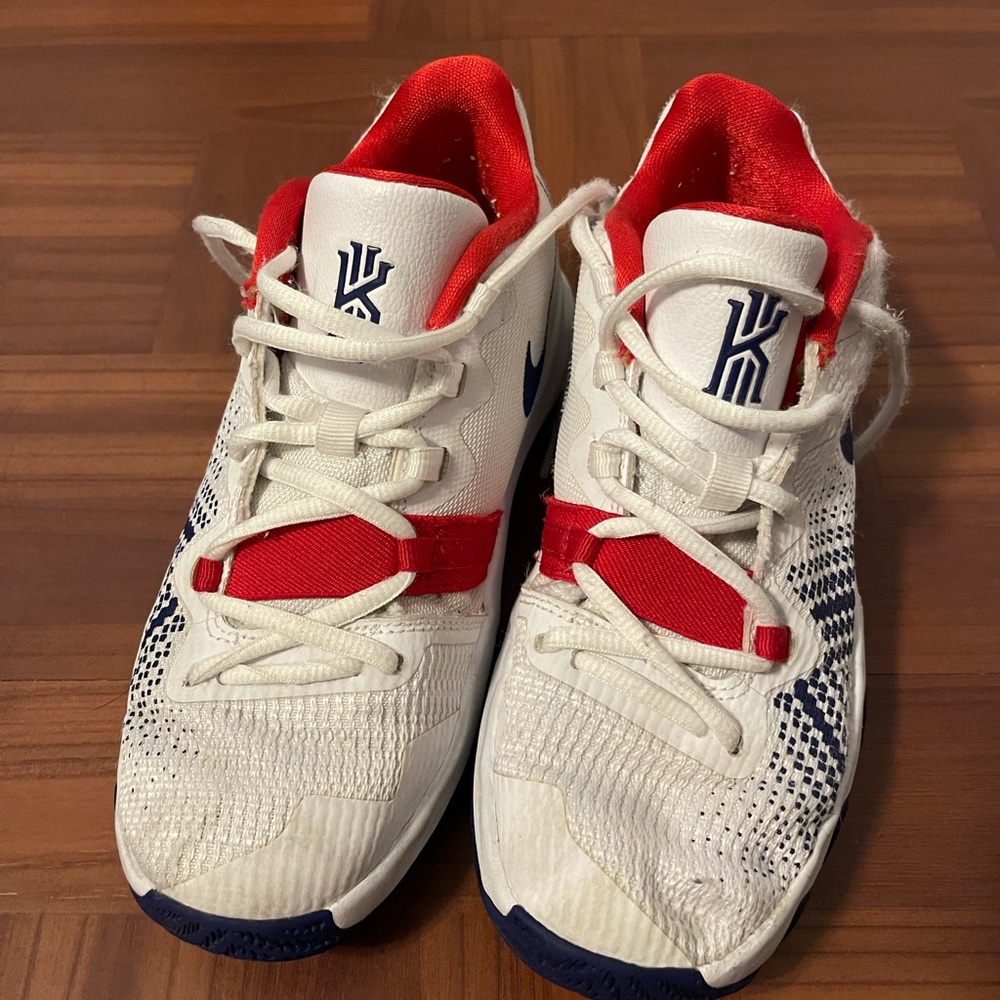 Nike Kyrie Flytrap
